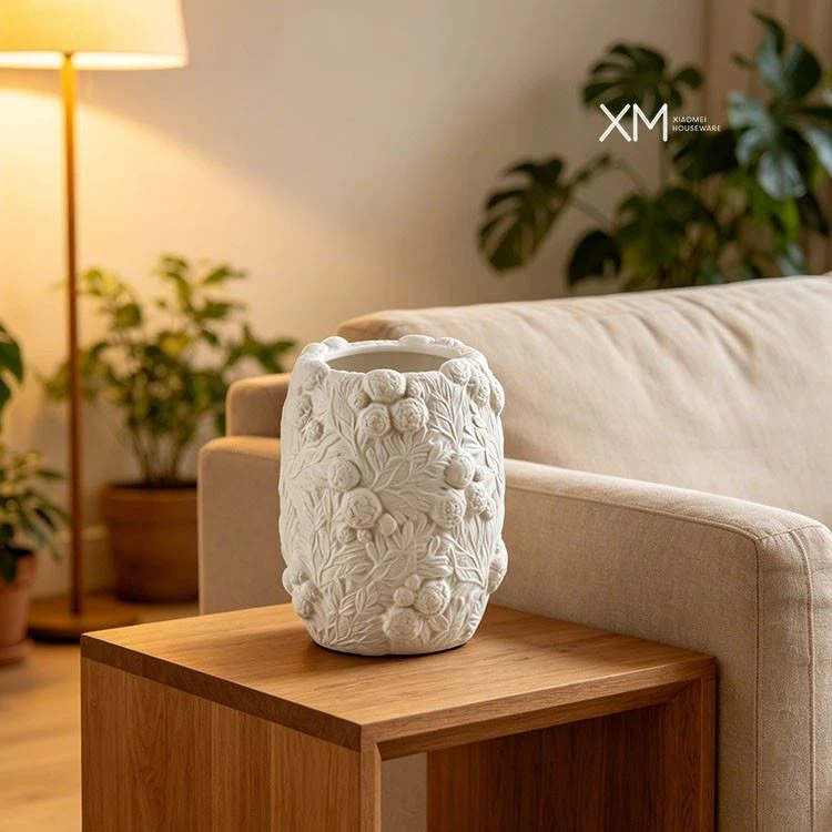 Ceramic Vase, Indoor Home & Office Decor, Custom Porcelain Vase factory